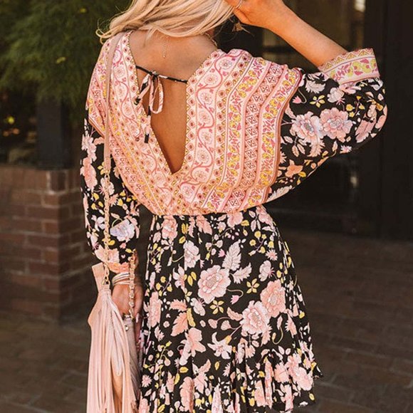 NWT Black V Neck 3/4 Sleeves Floral Dress in Various Sizes - Picture 3 of 4